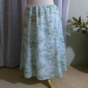 Laura Scott petite maxi floral skirt size large